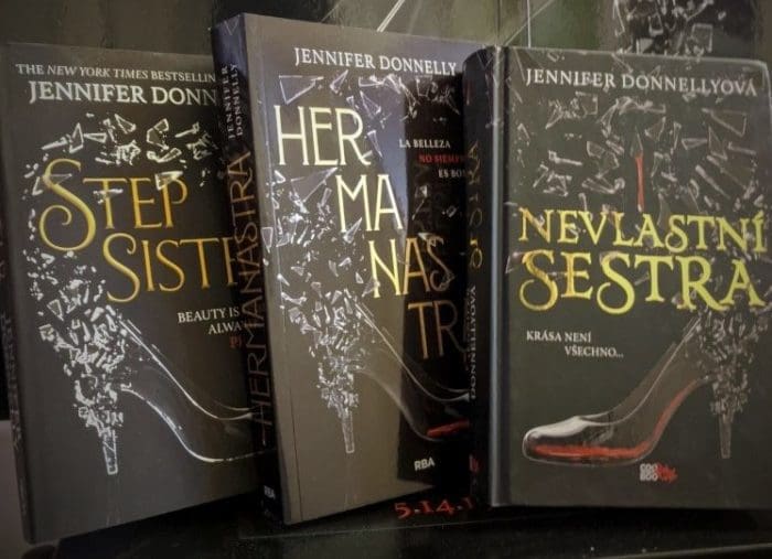 Giveaway: Stepsister in Spanish, Czech, and UK English!